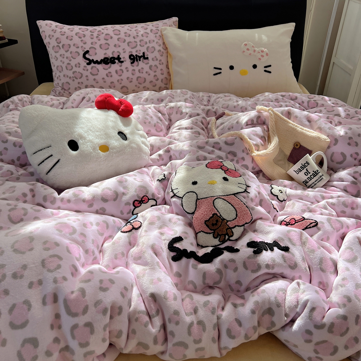 91家纺网 家纺一手货源 找家纺 桃喜 2025新款猫咪毛巾绣四件套 小猫豹纹粉