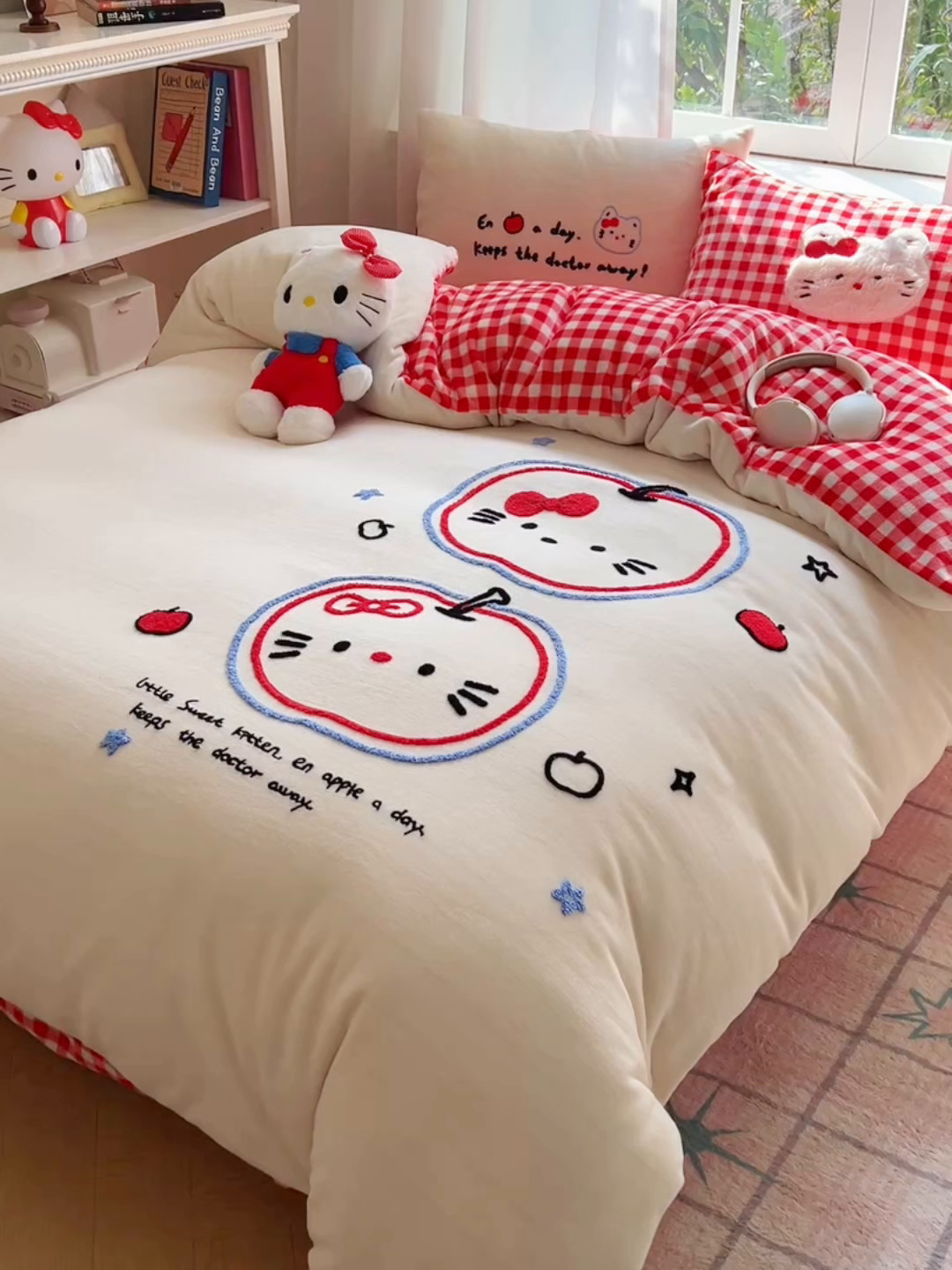 91家纺网 家纺一手货源 找家纺 桃喜 2025新款猫咪毛巾绣四件套 红格线条猫