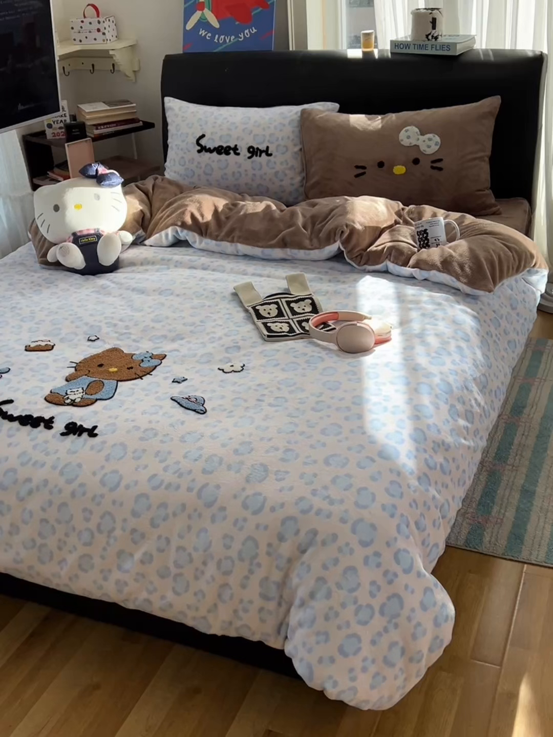 91家纺网 家纺一手货源 找家纺 桃喜 2025新款猫咪毛巾绣四件套 小猫豹纹蓝