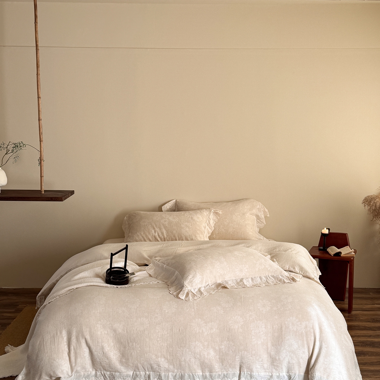 91家纺网 家纺一手货源 找家纺 （总）爱丽丝 2026新款色织提花棉麻四件套-醒时见春花边款