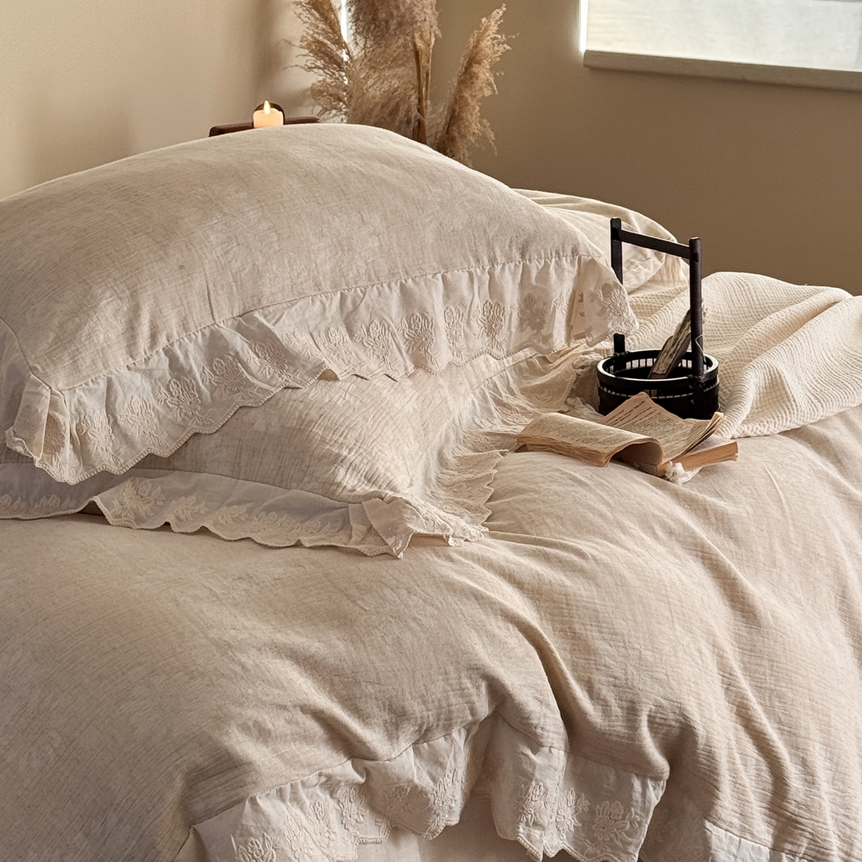 91家纺网 家纺一手货源 找家纺 （总）爱丽丝 2026新款色织提花棉麻四件套-醒时见春花边款