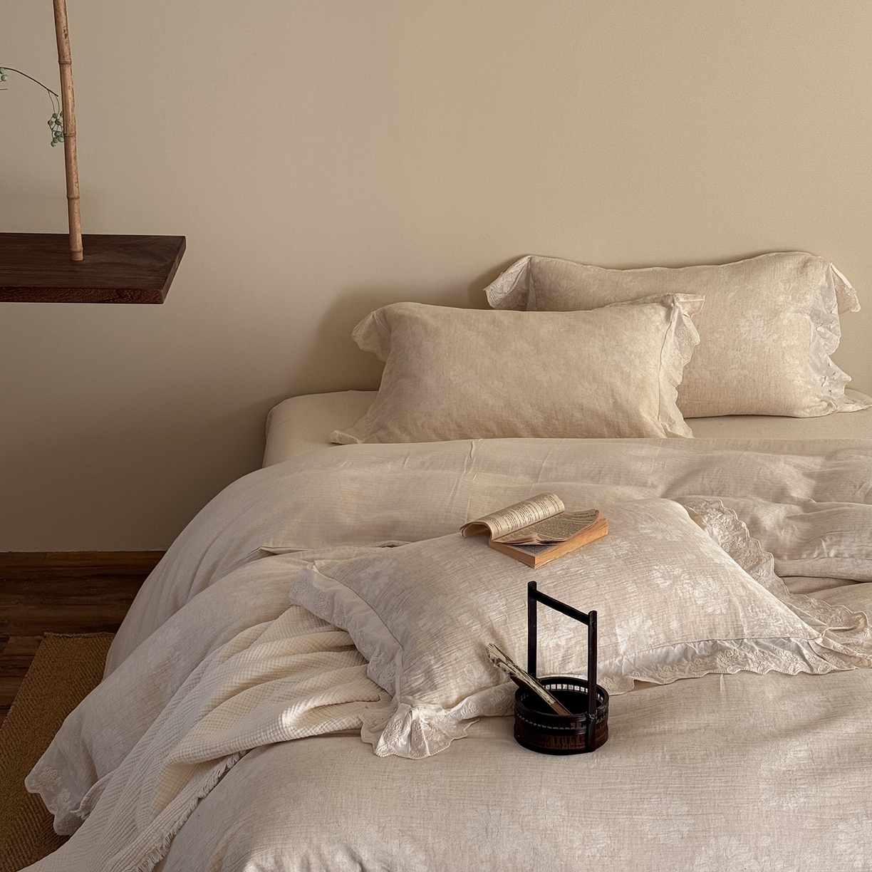 91家纺网 家纺一手货源 找家纺 （总）爱丽丝 2026新款色织提花棉麻四件套-醒时见春花边款