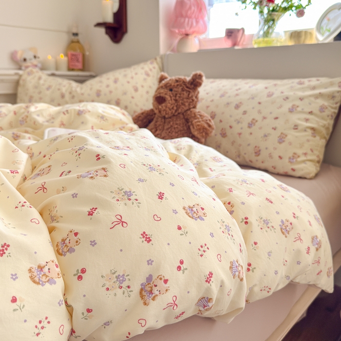 91家纺网 家纺一手货源 找家纺 佳鸿家纺 2026新款【提供买家秀】110克高克重云朵棉四件套学生宿舍三件套床单款床笠款 黄油童话