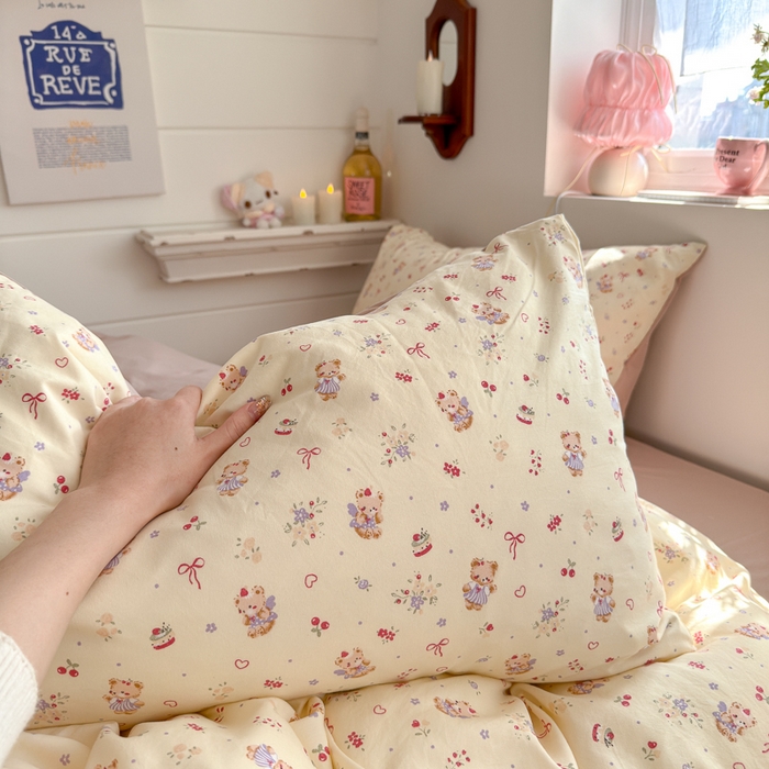 91家纺网 家纺一手货源 找家纺 佳鸿家纺 2026新款【提供买家秀】110克高克重云朵棉四件套学生宿舍三件套床单款床笠款 黄油童话