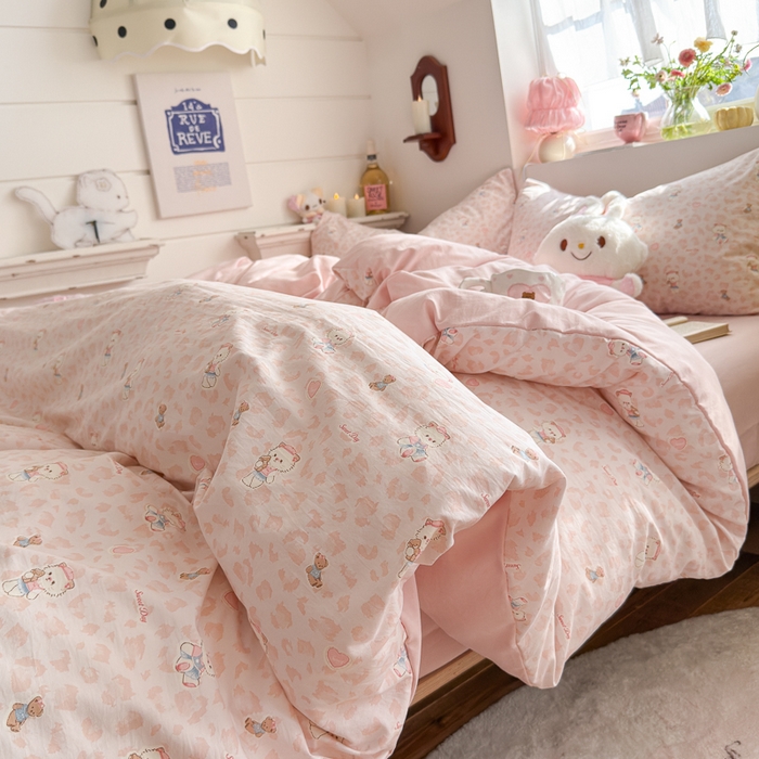 91家纺网 家纺一手货源 找家纺 佳鸿家纺 2026新款【提供买家秀】110克高克重云朵棉四件套学生宿舍三件套床单款床笠款 桃粉熊心