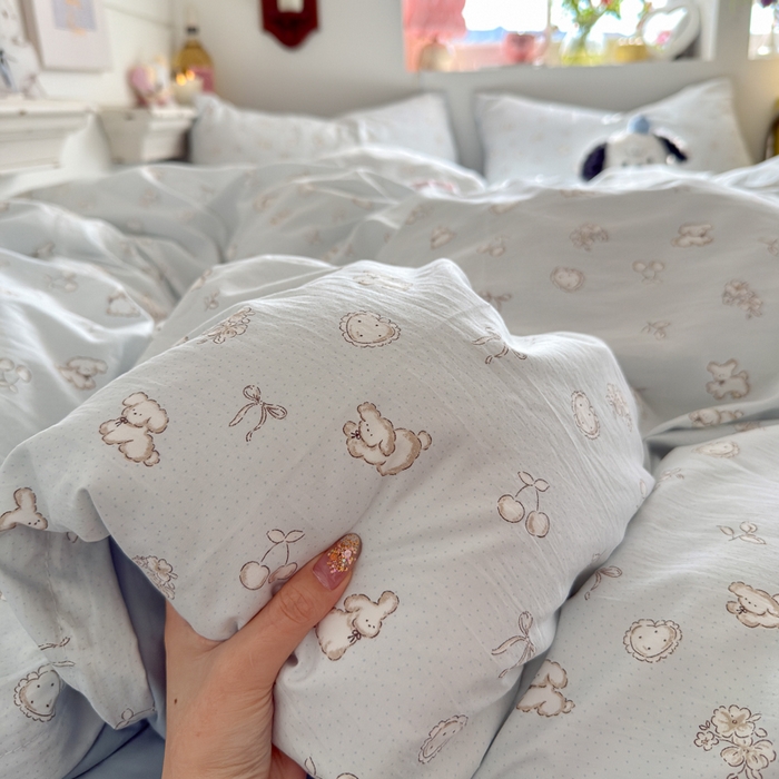 91家纺网 家纺一手货源 找家纺 佳鸿家纺 2026新款【提供买家秀】110克高克重云朵棉四件套学生宿舍三件套床单款床笠款 雾蓝软熊