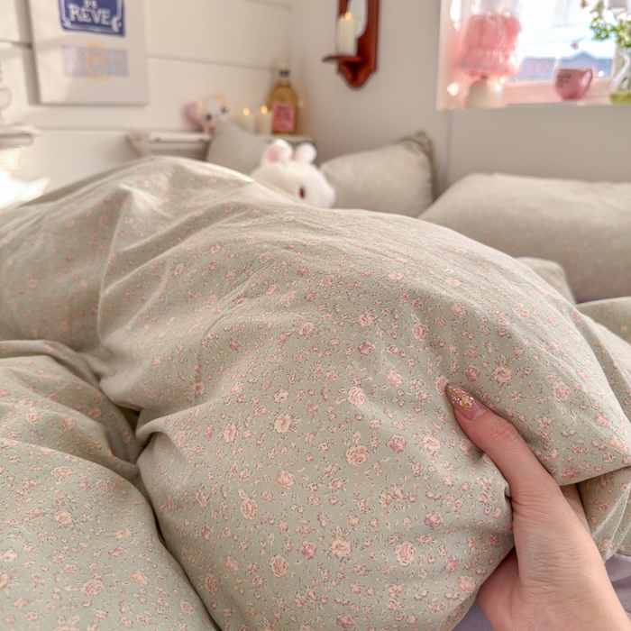 91家纺网 家纺一手货源 找家纺 佳鸿家纺 2026新款【提供买家秀】110克高克重云朵棉四件套学生宿舍三件套床单款床笠款 雾里春芽