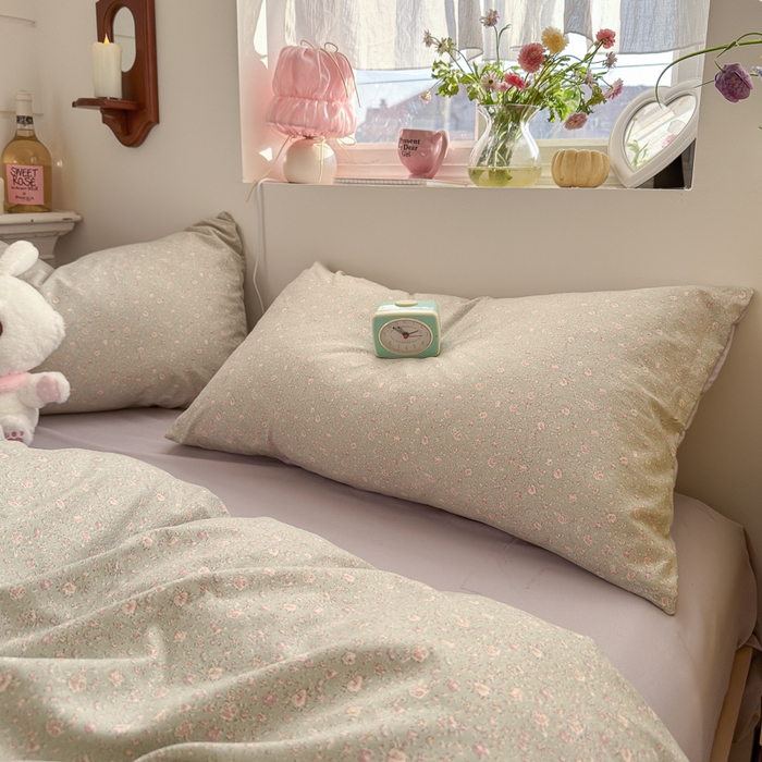 91家纺网 家纺一手货源 找家纺 佳鸿家纺 2026新款【提供买家秀】110克高克重云朵棉四件套学生宿舍三件套床单款床笠款 雾里春芽