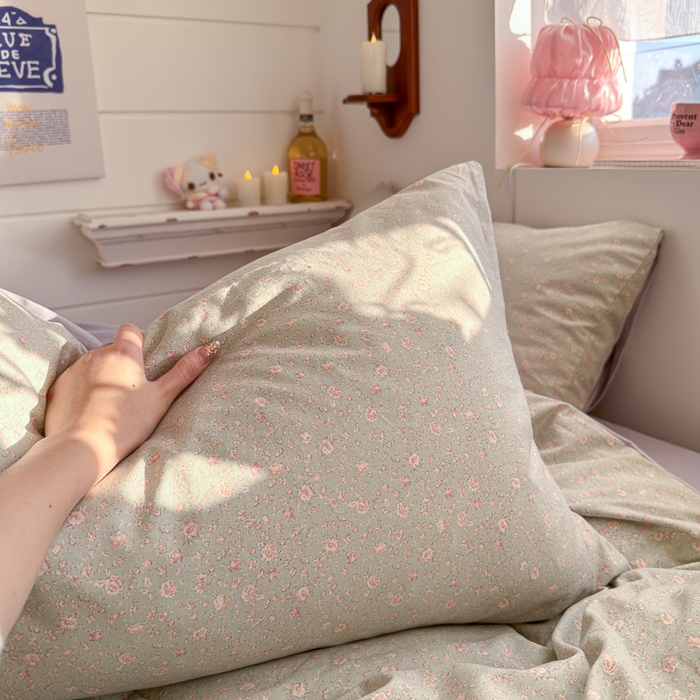 91家纺网 家纺一手货源 找家纺 佳鸿家纺 2026新款【提供买家秀】110克高克重云朵棉四件套学生宿舍三件套床单款床笠款 雾里春芽