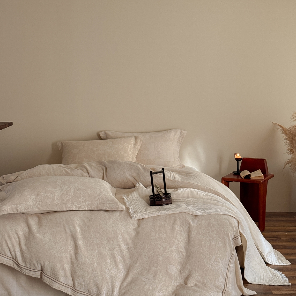 91家纺网 家纺一手货源 找家纺 （总）爱丽丝 2026新款色织提花棉麻四件套-如梦令织带款