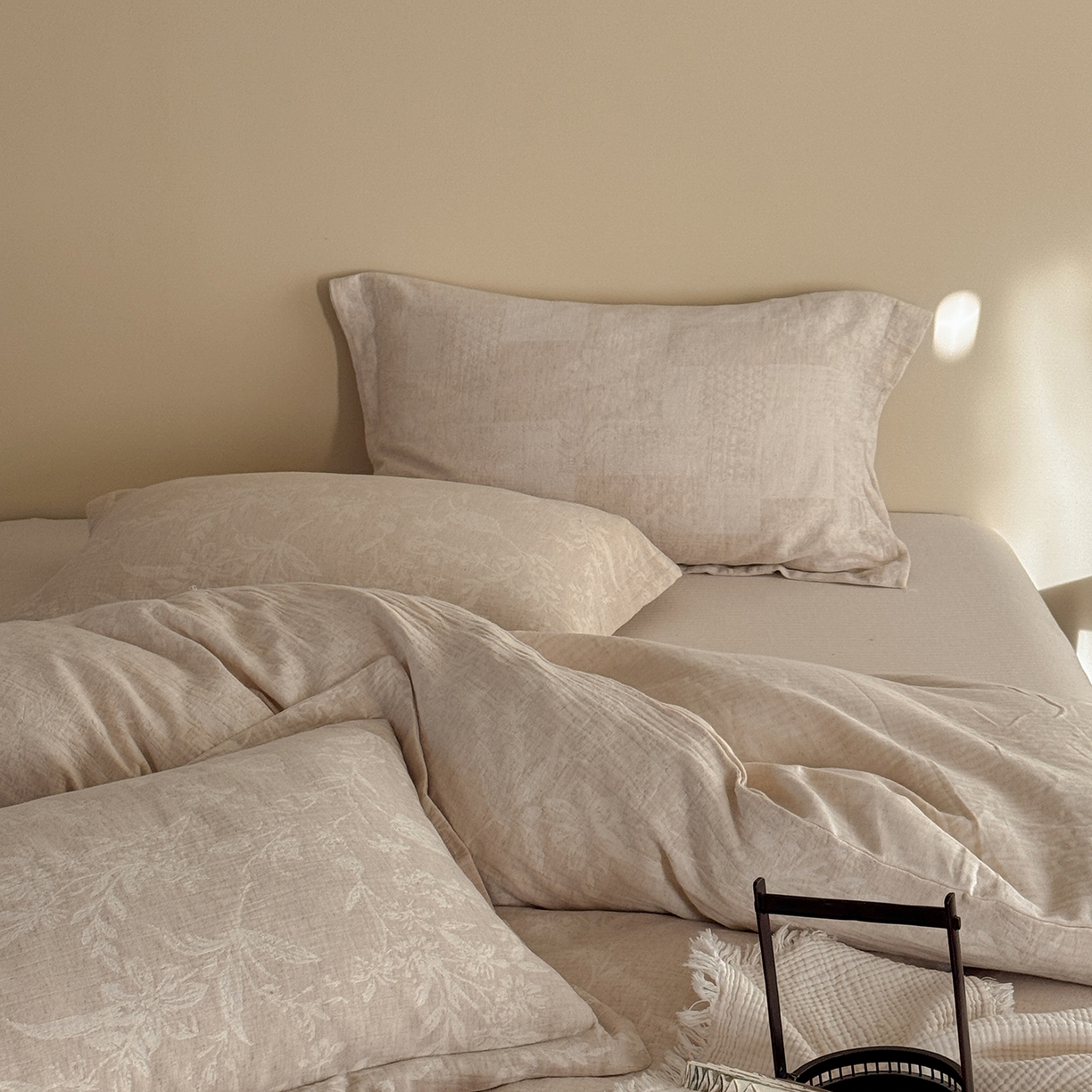 91家纺网 家纺一手货源 找家纺 （总）爱丽丝 2026新款色织提花棉麻四件套-如梦令织带款