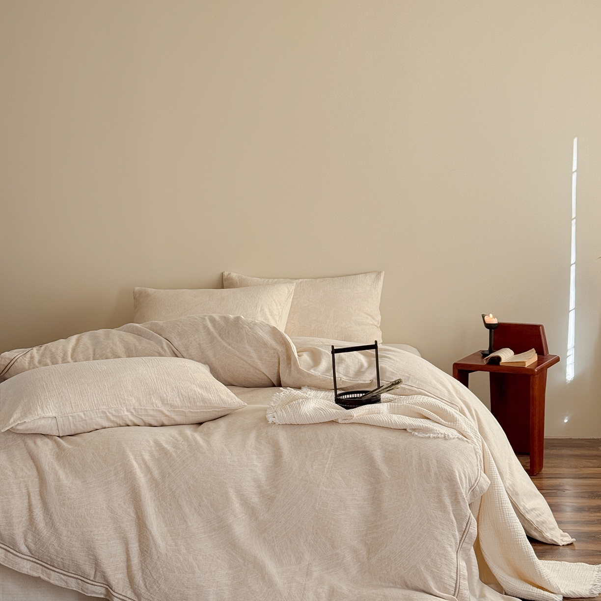 91家纺网 家纺一手货源 找家纺 （总）爱丽丝 2026新款色织提花棉麻四件套-鎏光织带款