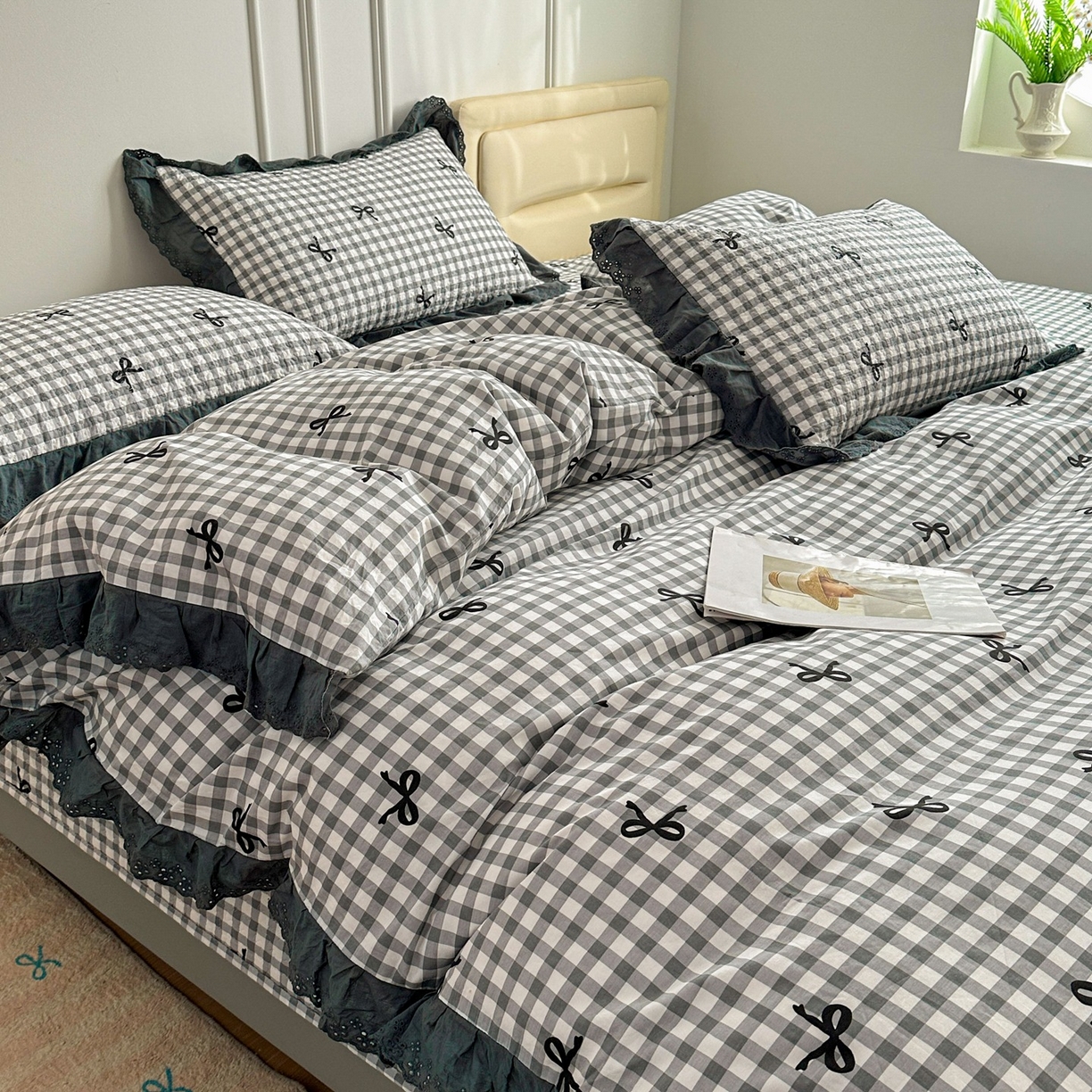 91家纺网 家纺一手货源 找家纺 暖居 2026年支持定制纯棉床盖三件套四件套大拼接床专用榻榻米农村大炕盖直角系列 灰格蝴蝶结~包边款