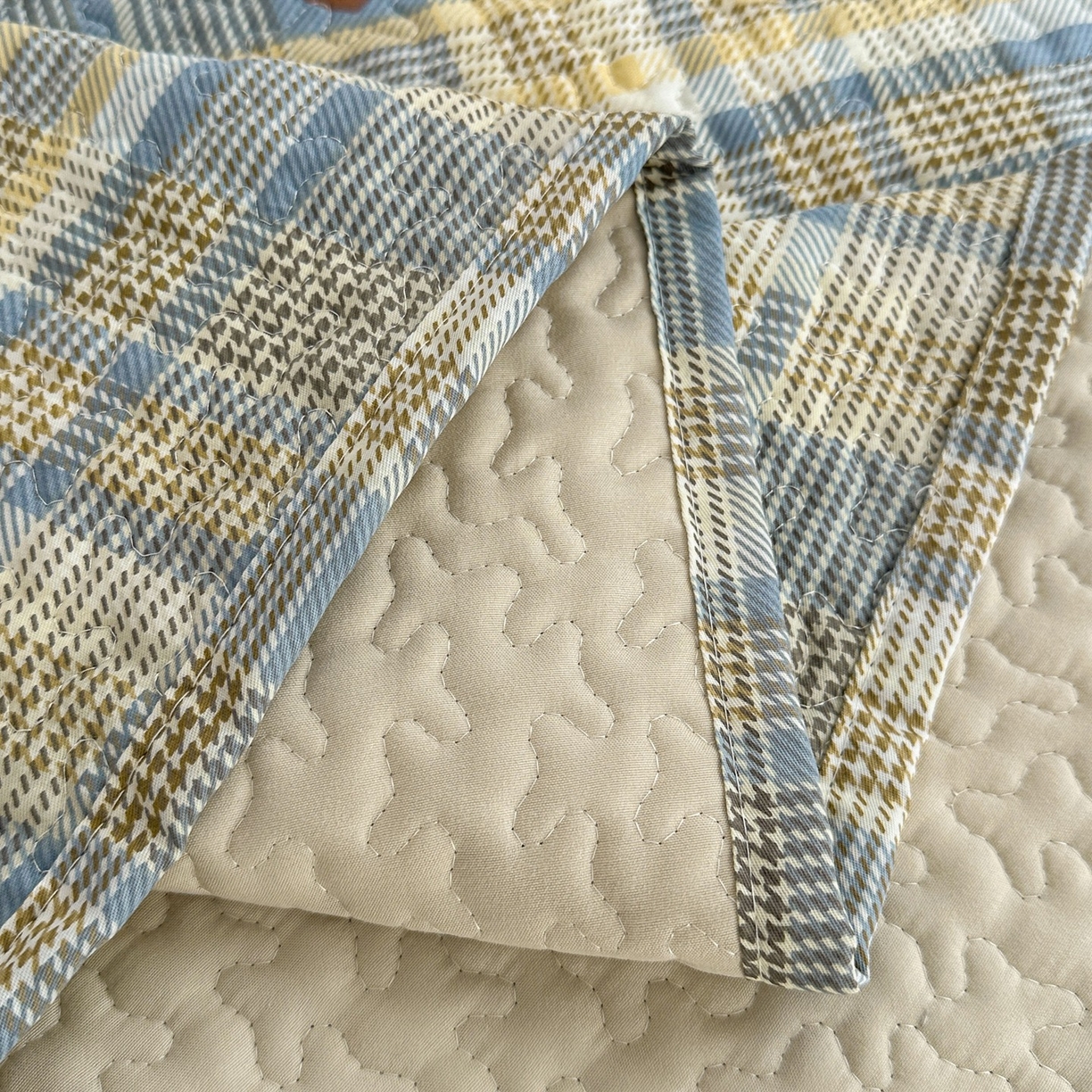 91家纺网 家纺一手货源 找家纺 暖居 2026年支持定制纯棉床盖三件套四件套大拼接床专用榻榻米农村大炕盖直角系列 莱恩蓝~包边款