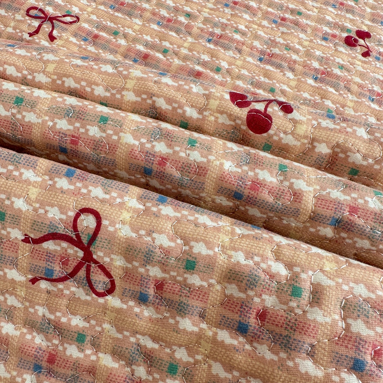 91家纺网 家纺一手货源 找家纺 暖居 2026年支持定制纯棉床盖三件套四件套大拼接床专用榻榻米农村大炕盖直角系列 时尚小香粉~包边款