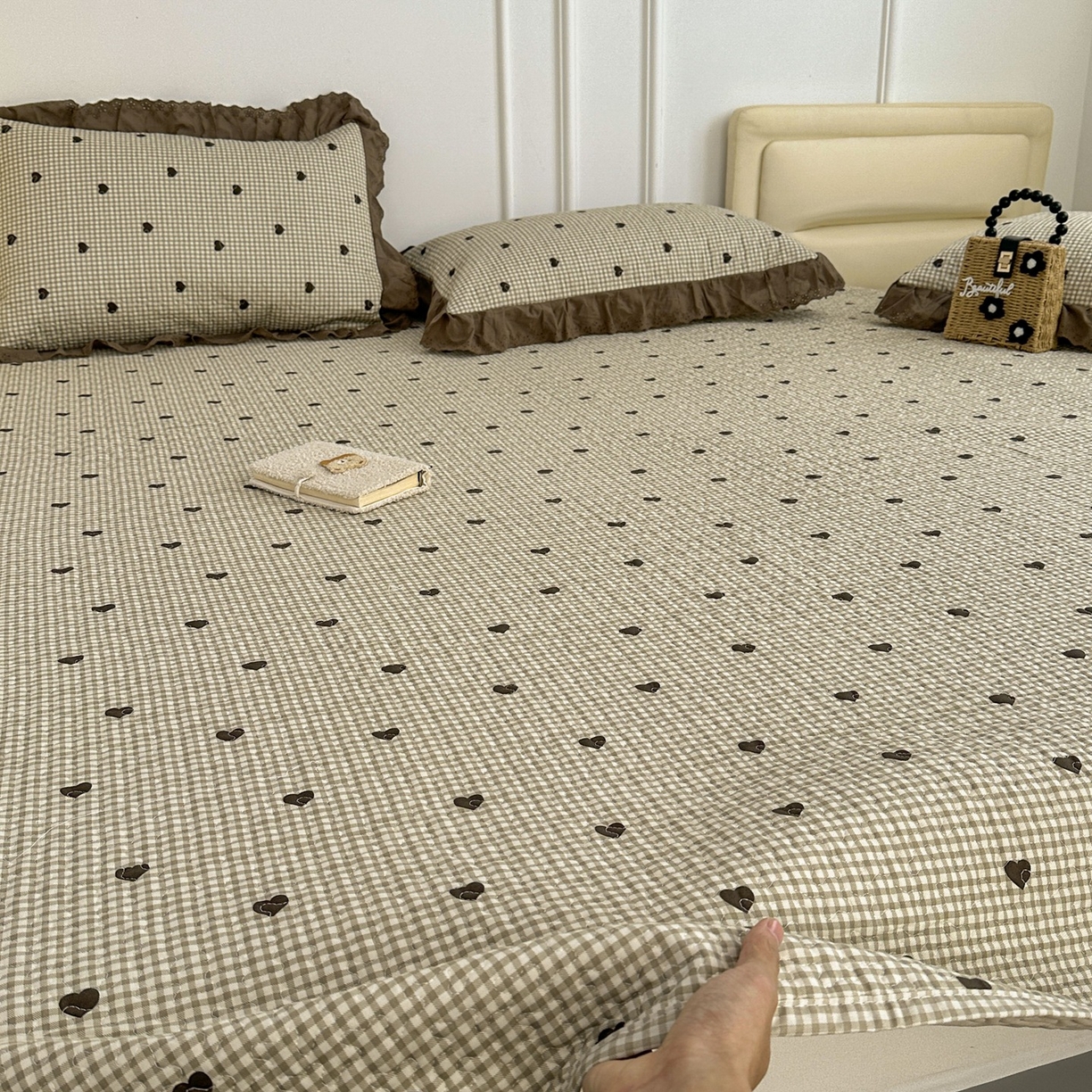 91家纺网 家纺一手货源 找家纺 暖居 2026年支持定制纯棉床盖三件套四件套大拼接床专用榻榻米农村大炕盖直角系列 雅格~包边款