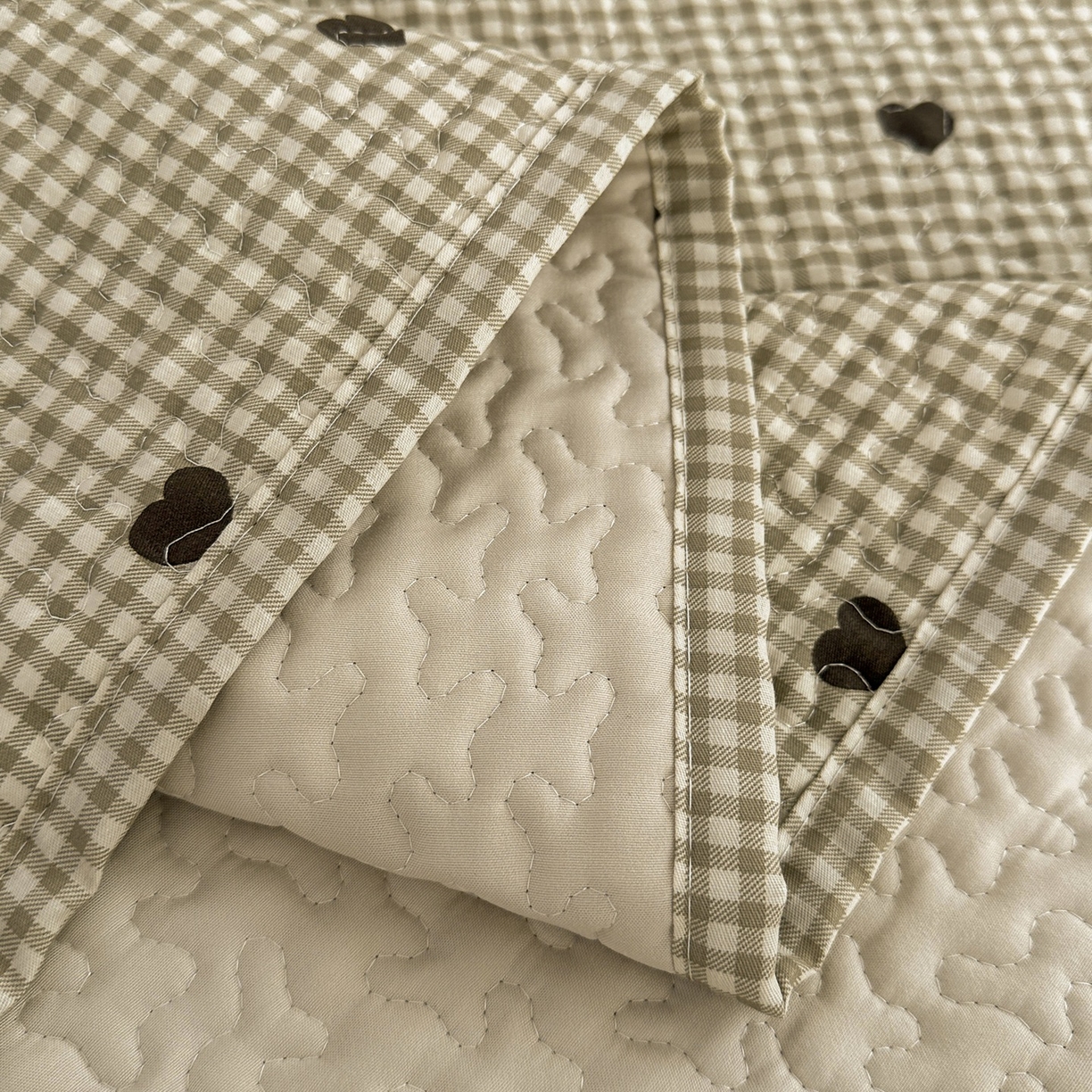 91家纺网 家纺一手货源 找家纺 暖居 2026年支持定制纯棉床盖三件套四件套大拼接床专用榻榻米农村大炕盖直角系列 雅格~包边款