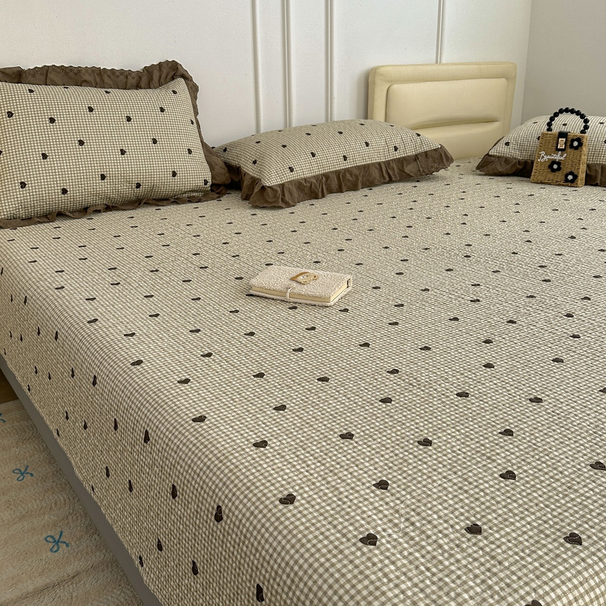 91家纺网 家纺一手货源 找家纺 暖居 2026年支持定制纯棉床盖三件套四件套大拼接床专用榻榻米农村大炕盖直角系列 雅格~包边款