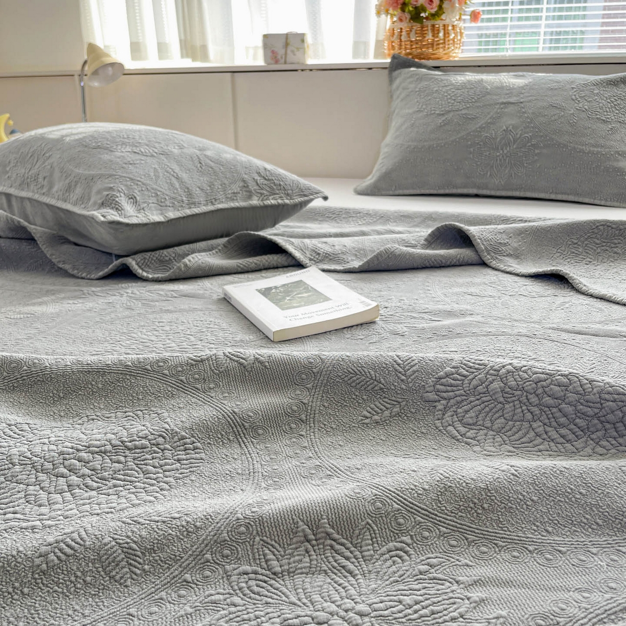 91家纺网 家纺一手货源 找家纺 栩裕纺织 2025新款全棉大提花砂洗床盖三件套—花开富贵大圆满系列 圆满-灰