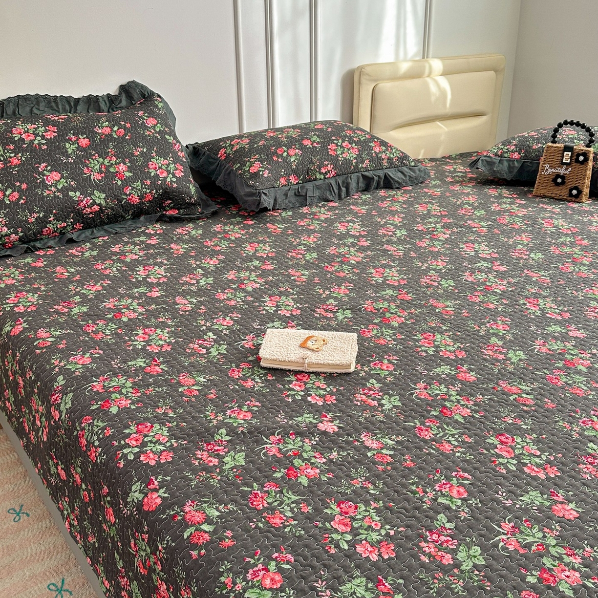 91家纺网 家纺一手货源 找家纺 暖居 2026年支持定制纯棉床盖三件套四件套大拼接床专用榻榻米农村大炕盖直角系列 中国美~包边款