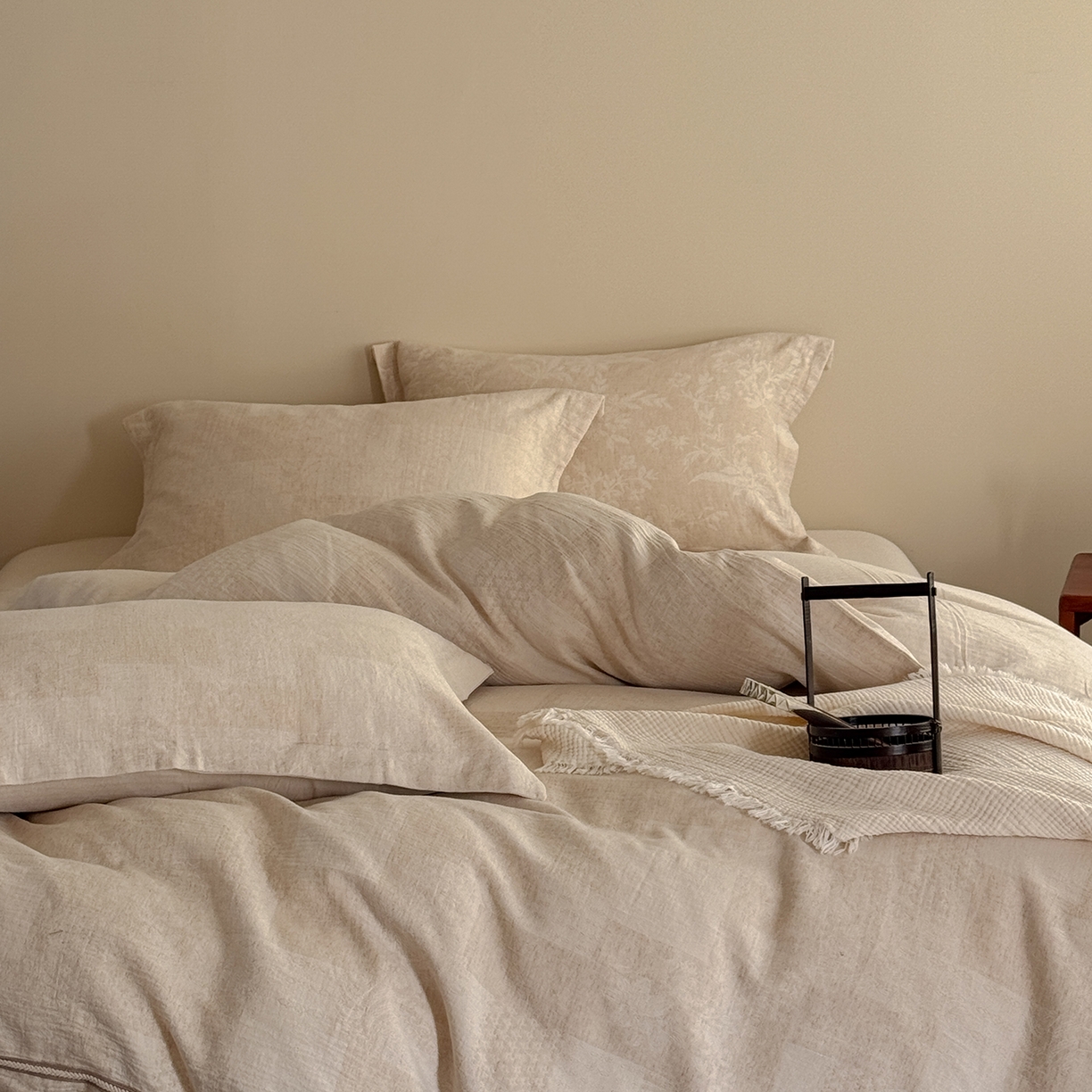 91家纺网 家纺一手货源 找家纺 （总）爱丽丝 2026新款色织提花棉麻四件套-层次美学织带款