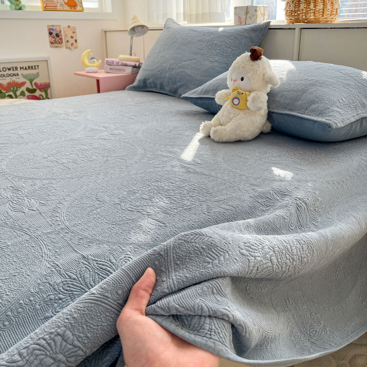 91家纺网 家纺一手货源 找家纺 栩裕纺织 2025新款全棉大提花砂洗床盖三件套—花开富贵大圆满系列 圆满-蓝