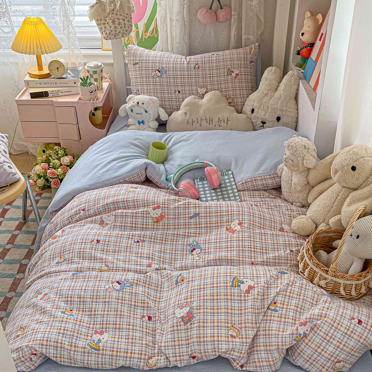 91家纺网 家纺一手货源 找家纺 佳鸿家纺 2025新款卡通云感双层纱宿舍床单三件套居家四件套床单被套床笠款（提供买家秀） 彩格kt