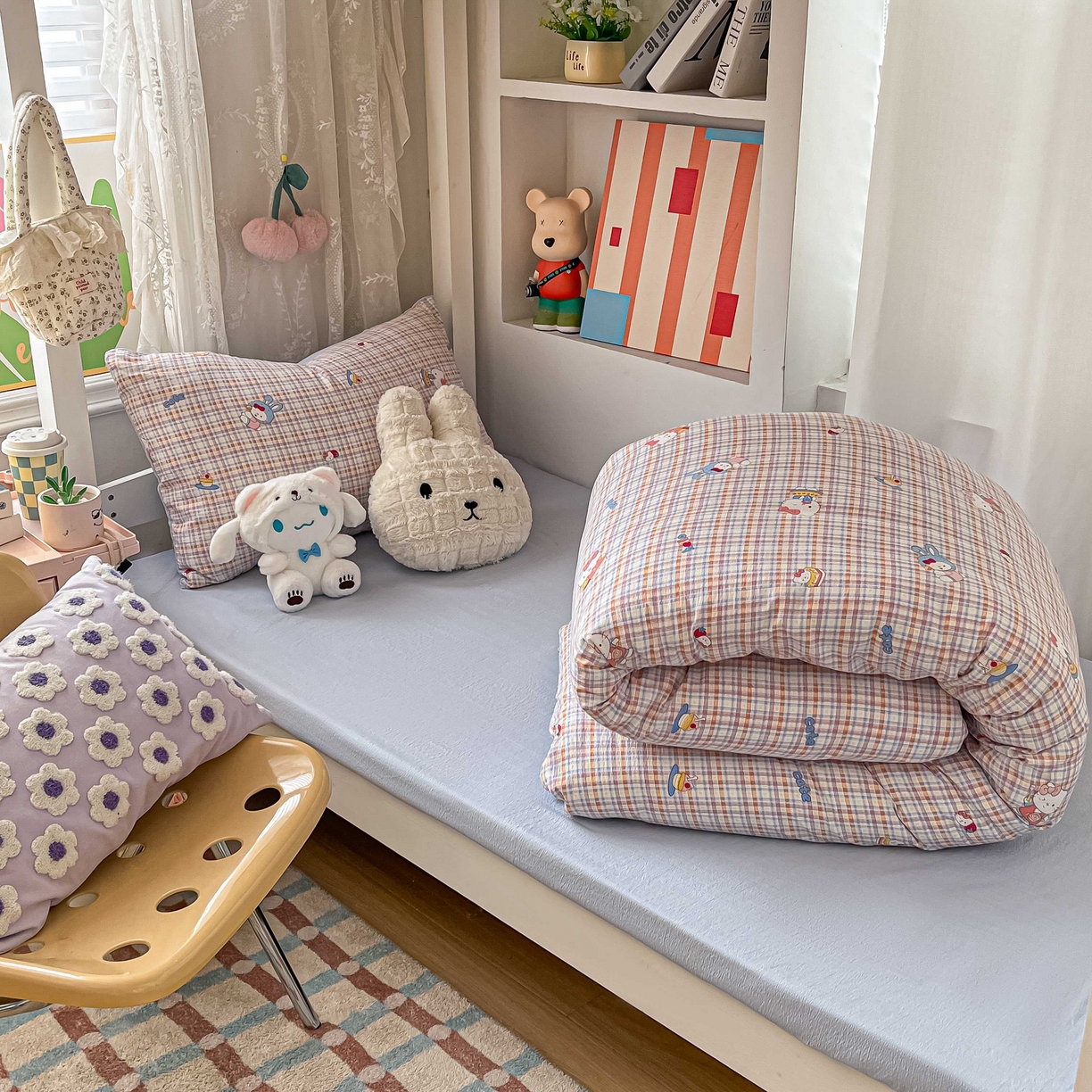 91家纺网 家纺一手货源 找家纺 佳鸿家纺 2025新款卡通云感双层纱宿舍床单三件套居家四件套床单被套床笠款（提供买家秀） 彩格kt