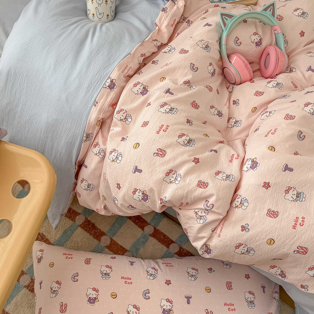 91家纺网 家纺一手货源 找家纺 佳鸿家纺 2025新款卡通云感双层纱宿舍床单三件套居家四件套床单被套床笠款（提供买家秀） 粉猫甜心派对