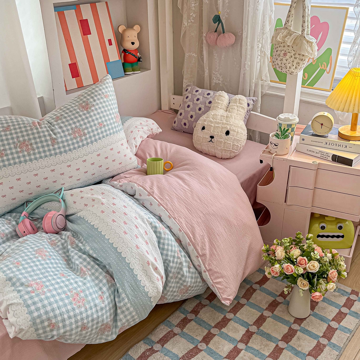 91家纺网 家纺一手货源 找家纺 佳鸿家纺 2025新款卡通云感双层纱宿舍床单三件套居家四件套床单被套床笠款（提供买家秀） 蓝格田园风