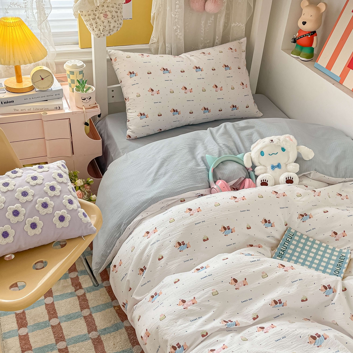 91家纺网 家纺一手货源 找家纺 佳鸿家纺 2025新款卡通云感双层纱宿舍床单三件套居家四件套床单被套床笠款（提供买家秀） 萌趣小狗