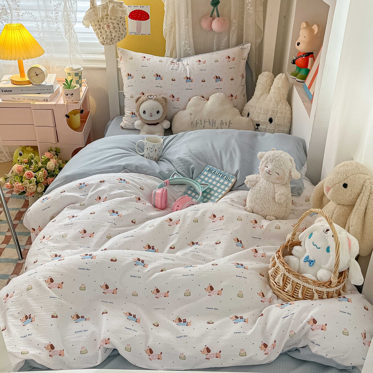 91家纺网 家纺一手货源 找家纺 佳鸿家纺 2025新款卡通云感双层纱宿舍床单三件套居家四件套床单被套床笠款（提供买家秀） 萌趣小狗