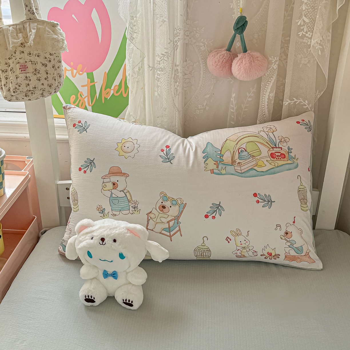 91家纺网 家纺一手货源 找家纺 佳鸿家纺 2025新款卡通云感双层纱宿舍床单三件套居家四件套床单被套床笠款（提供买家秀） 小熊露营记