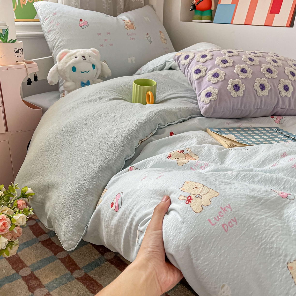 91家纺网 家纺一手货源 找家纺 佳鸿家纺 2025新款卡通云感双层纱宿舍床单三件套居家四件套床单被套床笠款（提供买家秀） 小熊甜点乐园