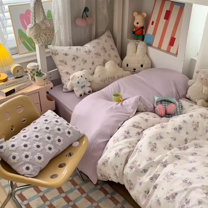 91家纺网 家纺一手货源 找家纺 佳鸿家纺 2025新款卡通云感双层纱宿舍床单三件套居家四件套床单被套床笠款（提供买家秀） 紫花梦境