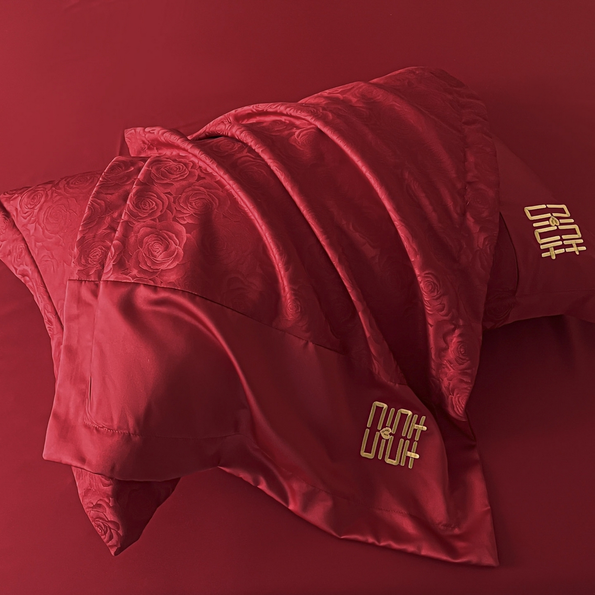 91家纺网 家纺一手货源 找家纺 欧乐蒂 2025新款亲肤棉提花婚庆四件套-玫瑰喜事 玫瑰喜事-金