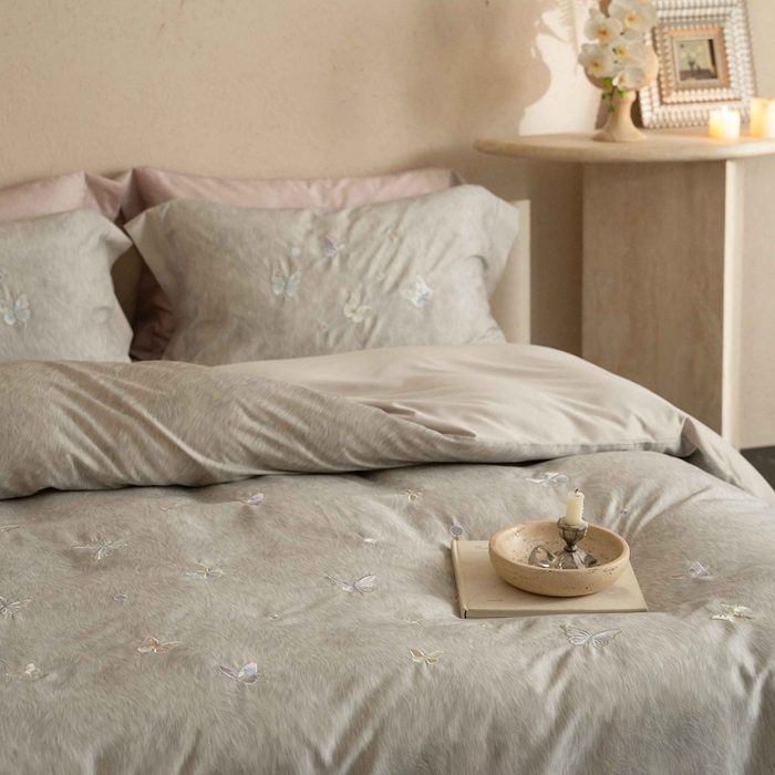 91家纺网 家纺一手货源 找家纺 黛舒家居 2026新款80s兰精天丝棉四件套-蝴蝶 花舞蝶梦-灰