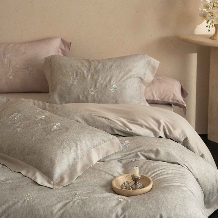 91家纺网 家纺一手货源 找家纺 黛舒家居 2026新款80s兰精天丝棉四件套-蝴蝶 花舞蝶梦-灰