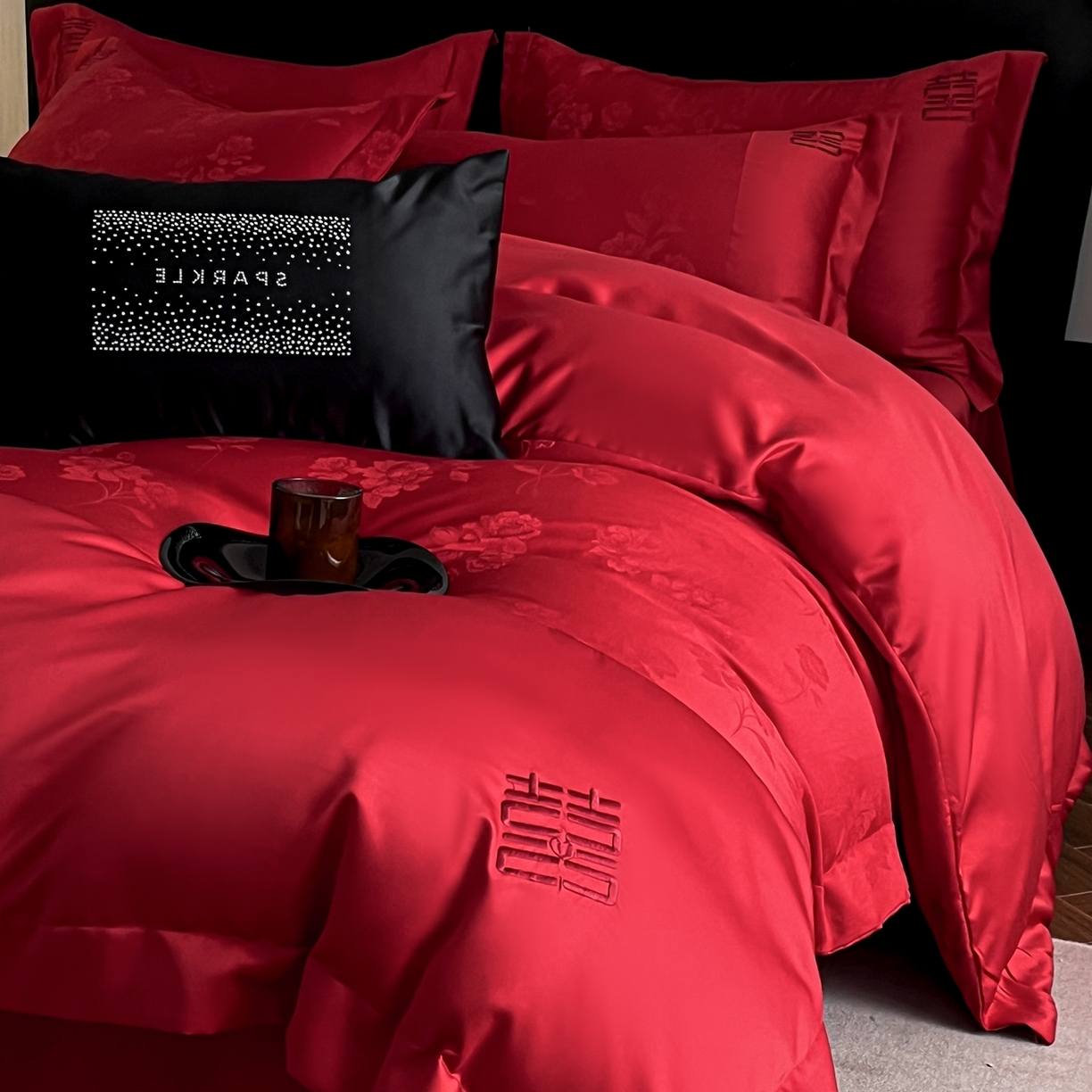 91家纺网 家纺一手货源 找家纺 （总）欧乐蒂 2025新款亲肤棉刺绣花边婚庆四件套-浪漫花季