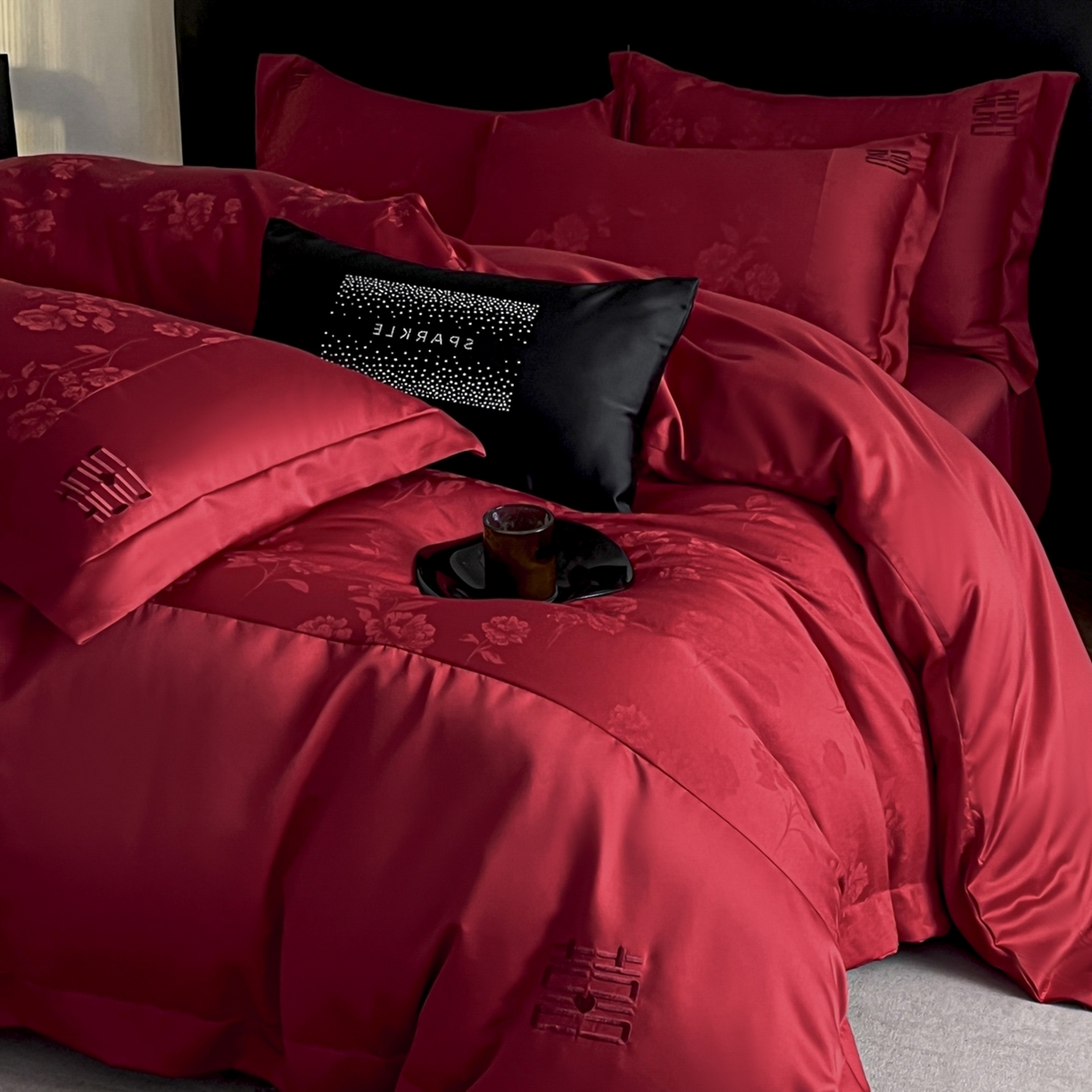 91家纺网 家纺一手货源 找家纺 （总）欧乐蒂 2025新款亲肤棉刺绣花边婚庆四件套-浪漫花季