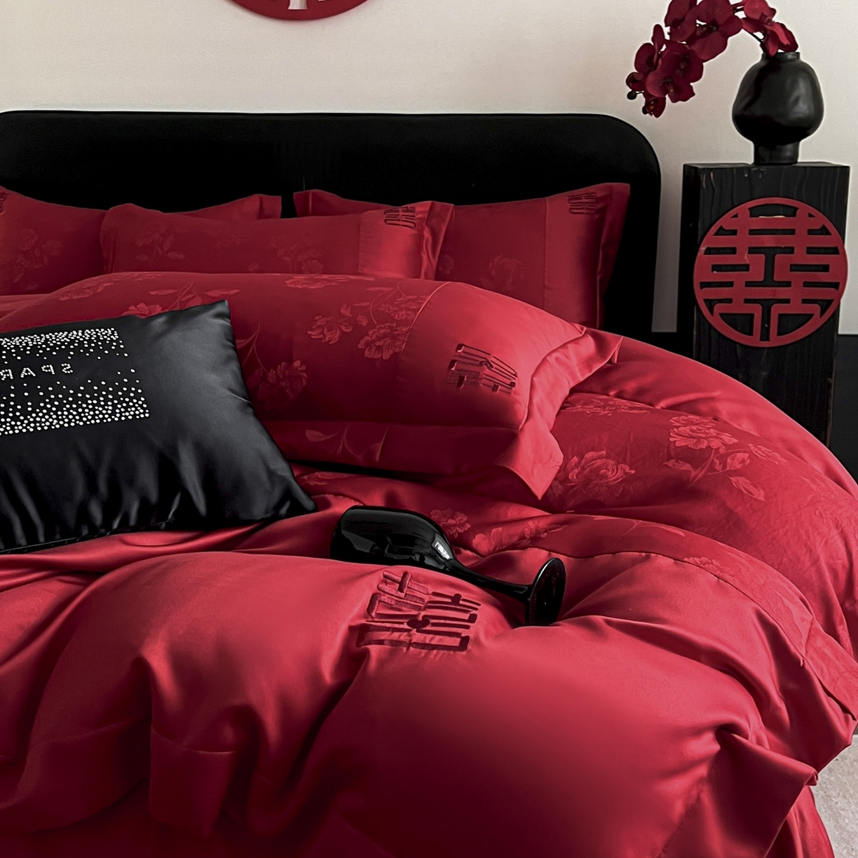 91家纺网 家纺一手货源 找家纺 （总）欧乐蒂 2025新款亲肤棉刺绣花边婚庆四件套-浪漫花季