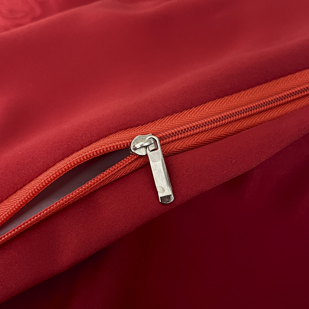 91家纺网 家纺一手货源 找家纺 （总）欧乐蒂 2025新款亲肤棉刺绣花边婚庆四件套-浪漫花季