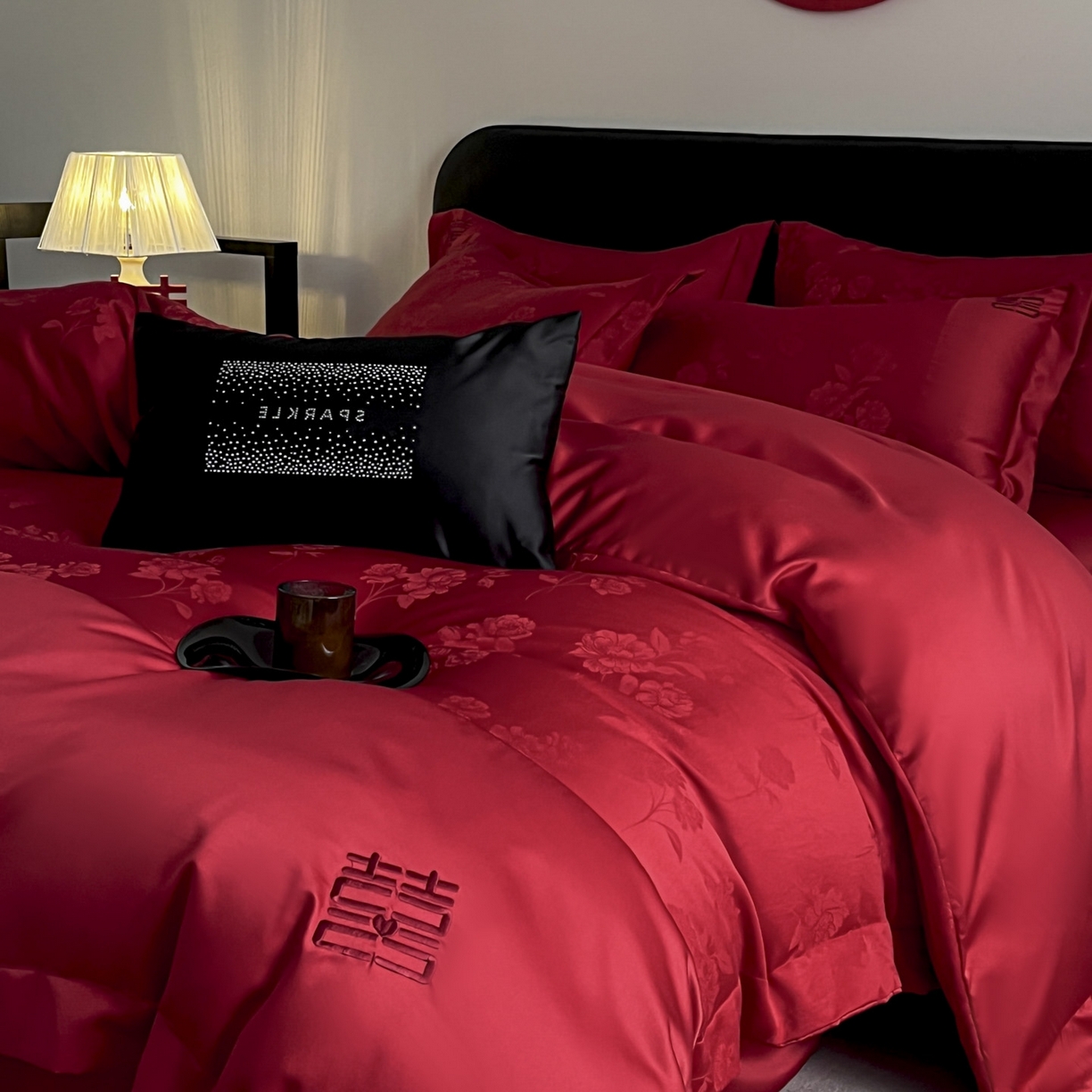 91家纺网 家纺一手货源 找家纺 （总）欧乐蒂 2025新款亲肤棉刺绣花边婚庆四件套-浪漫花季