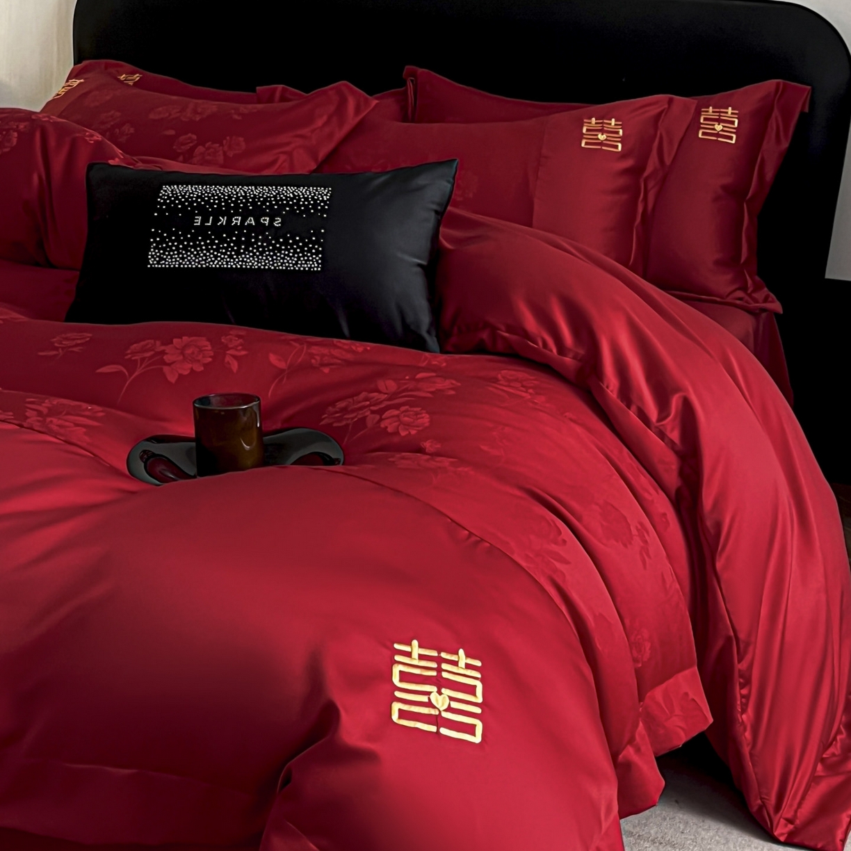 91家纺网 家纺一手货源 找家纺 欧乐蒂 2025新款亲肤棉刺绣花边婚庆四件套-浪漫花季 浪漫花季-金