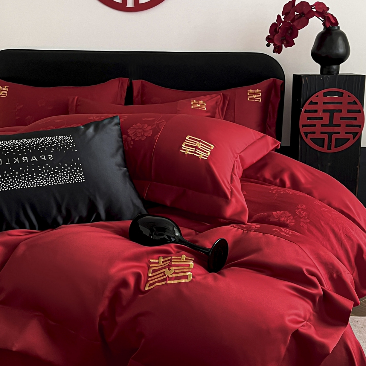 91家纺网 家纺一手货源 找家纺 欧乐蒂 2025新款亲肤棉刺绣花边婚庆四件套-浪漫花季 浪漫花季-金