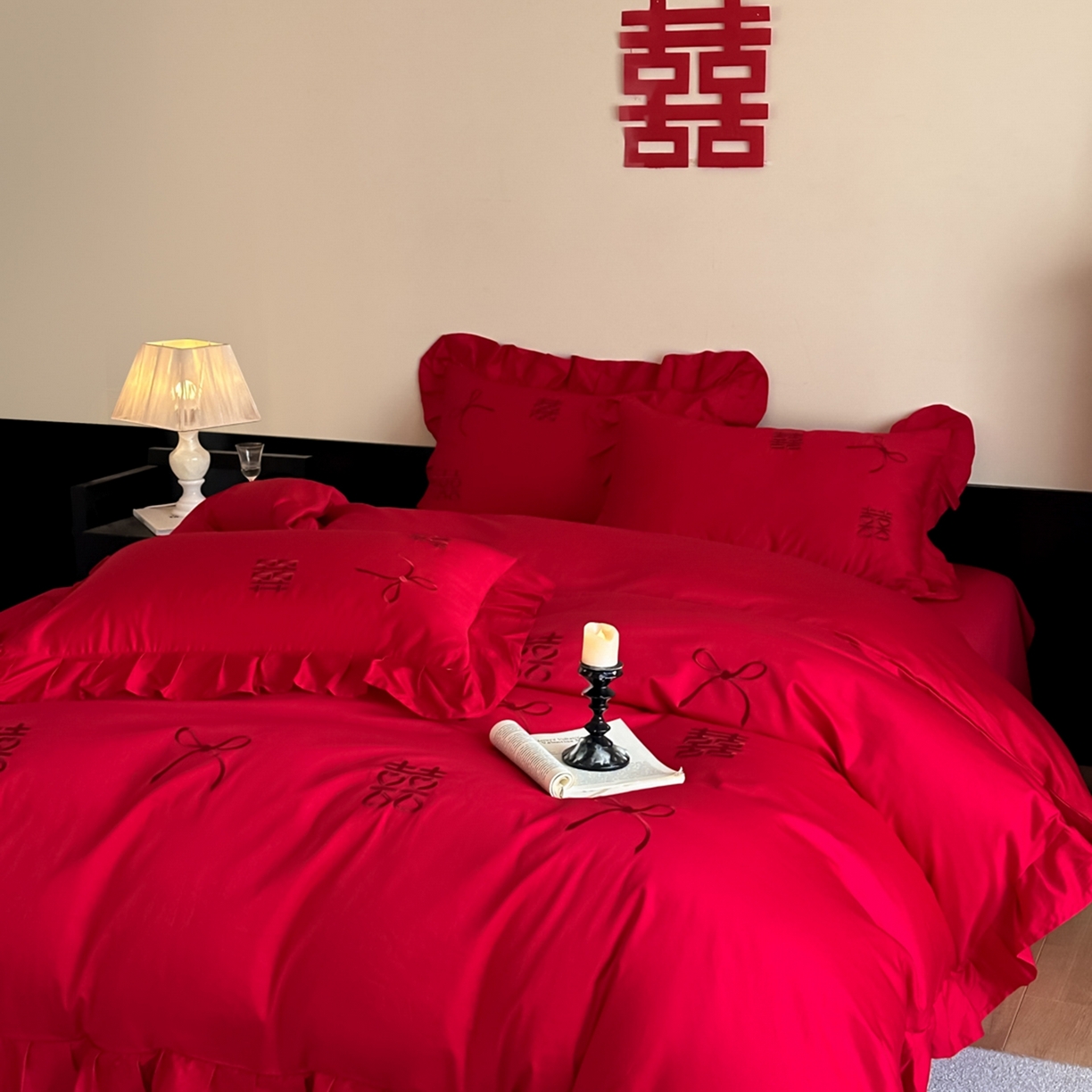 91家纺网 家纺一手货源 找家纺 欧乐蒂 2025新款亲肤棉刺绣花边婚庆四件套-倾城 倾城-喜红