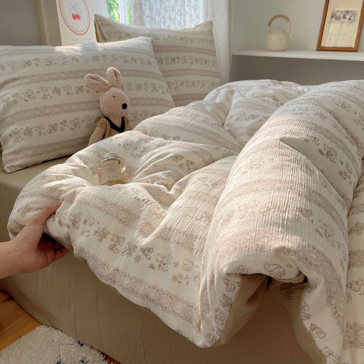 91家纺网 家纺一手货源 找家纺 澜妃 2025新款甄选三层纱印花四件套系列 蕾丝熊