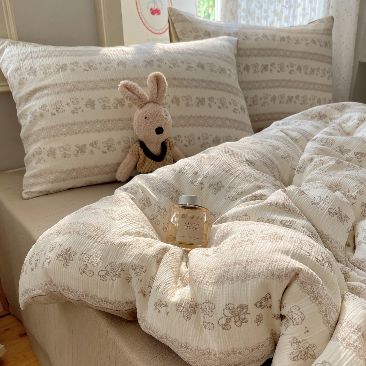 91家纺网 家纺一手货源 找家纺 澜妃 2025新款甄选三层纱印花四件套系列 蕾丝熊