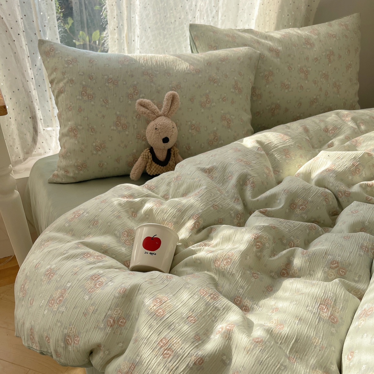 91家纺网 家纺一手货源 找家纺 澜妃 2025新款甄选三层纱印花四件套系列 玫瑰夜-绿