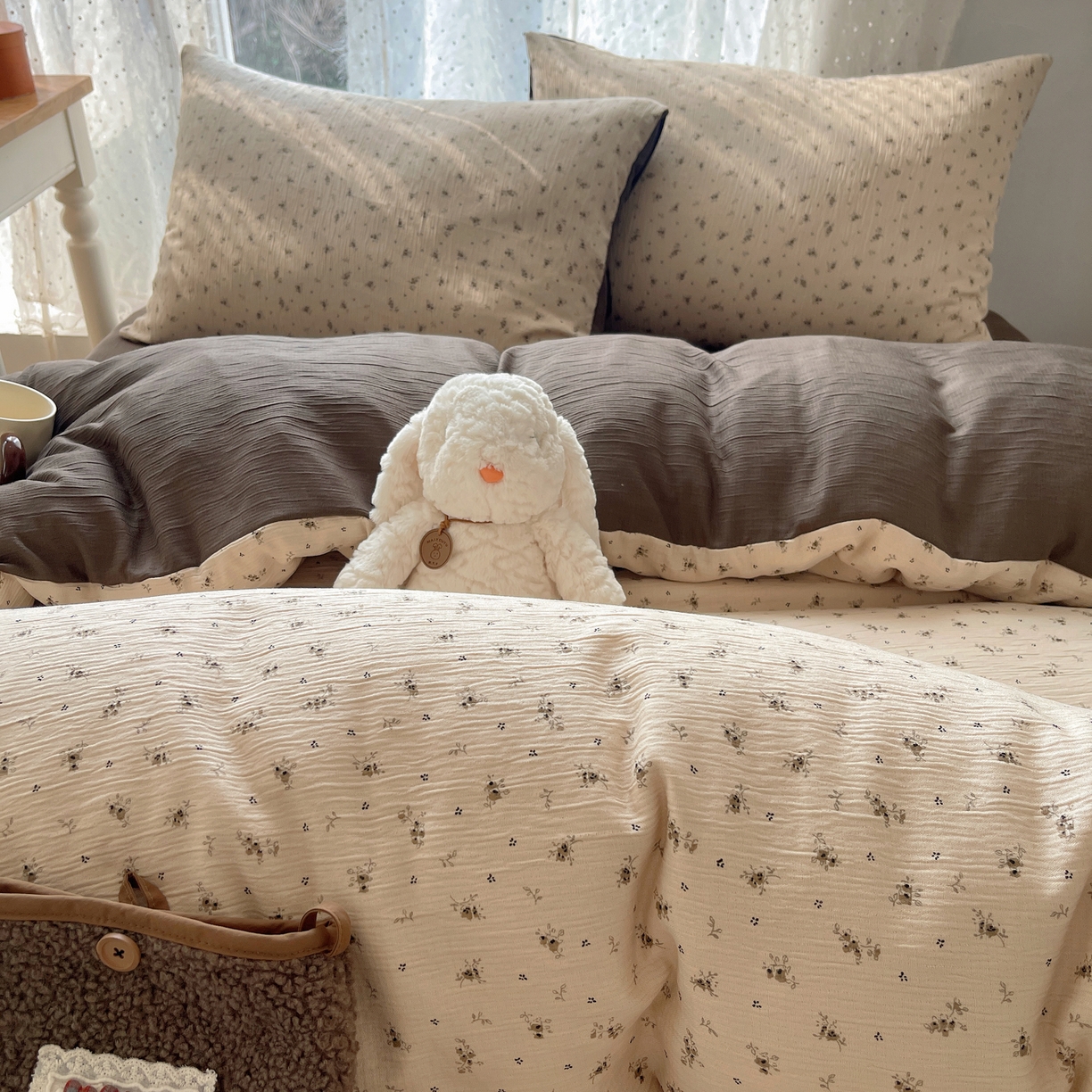 91家纺网 家纺一手货源 找家纺 澜妃 2025新款甄选三层纱印花四件套系列 莫奈-咖